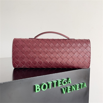 BV Long Clutch Andiamo With Handle In Lambskin Leather Barolo Color