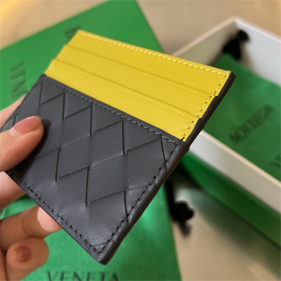 BV Card holder In Calfskin Leather Space/Pollen Yellow
