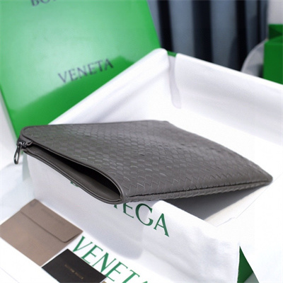 BV Zipper Pouch In Lambskin Leather Grey Color 80-6