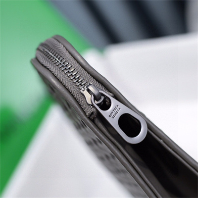 BV Zipper Pouch In Lambskin Leather Grey Color 80-6