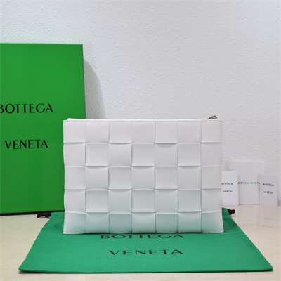 BV Cassette Zipper Pouch In Lambskin Leather White Color 80-8