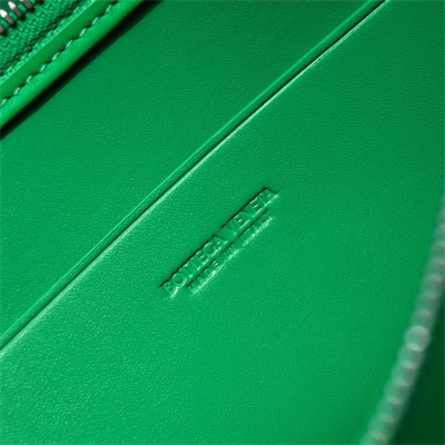 BV Cassette Zipper Pouch In Lambskin Leather Parakeet Color 80-8