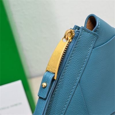 BV Zippy Pouch In Lambskin Leather Blue Color 6689