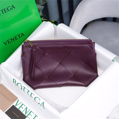 BV Zippy Pouch In Lambskin Leather Purple Color 6689