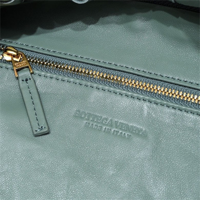 BV Teen Jodie In Lambskin Leather New Sauge Color