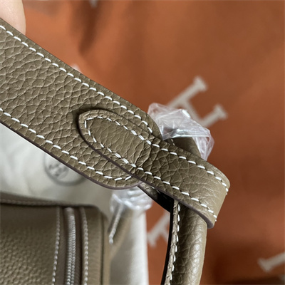 Lindy Bag Taurillon Clemence Leather 26/30CM Silver Tone Metal In Etoupe Color HS