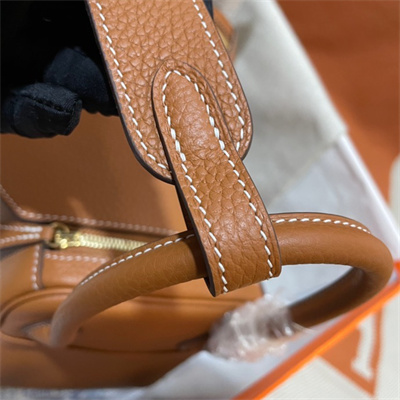 Lindy Bag Taurillon Clemence Leather 26/30CM Gold Tone Metal In Gold Color HS