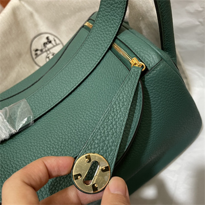 Lindy Bag Taurillon Clemence Leather 26/30CM Gold Tone Metal In Malachite Color HS