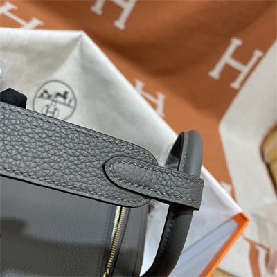 Lindy Bag Taurillon Clemence Leather 26/30CM Gold Tone Metal In Etain Color HS