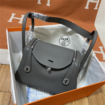 Lindy Bag Taurillon Clemence Leather 26/30CM Silver Tone Metal In Etain Color HS