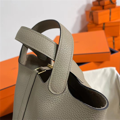 Picotin Lock Bag Togo Leather 18/22CM Gold/Silver Tone Metal In Tourterelle Color HS