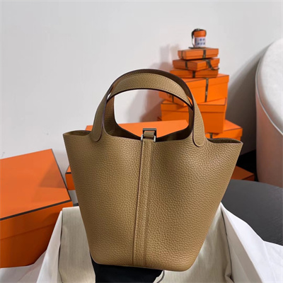 Picotin Lock Bag Togo Leather 18/22CM Gold/Silver Tone Metal In Biscuit Color HS