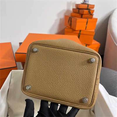 Picotin Lock Bag Togo Leather 18/22CM Gold/Silver Tone Metal In Biscuit Color HS