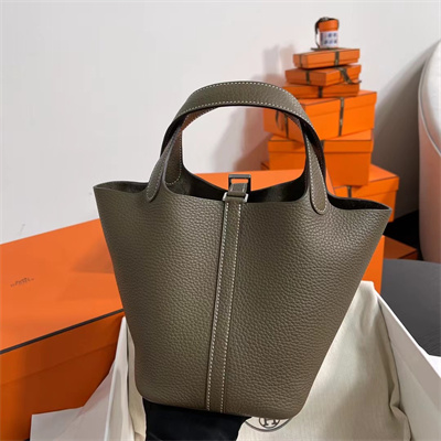 Picotin Lock Bag Togo Leather 18/22CM Gold/Silver Tone Metal In Etoupe Color HS