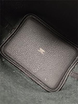 Picotin Lock Bag Togo Leather 18/22CM Gold/Silver Tone Metal In Black Color HS