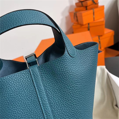 Picotin Lock Bag Togo Leather 18/22CM Gold/Silver Tone Metal In Vert Bosphore Color HS