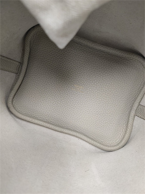 Picotin Lock Bag Togo Leather 18/22CM Gold/Silver Tone Metal In Pearl Grey Color HS