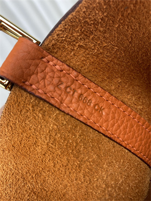 Picotin Lock Bag Taurillon Clemence Leather 18/22CM Gold/Silver Tone Metal In Orange Color HS