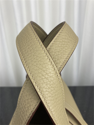 Picotin Lock Bag Taurillon Clemence Leather 18/22CM Gold/Silver Tone Metal In Trench Color HS