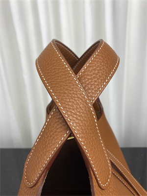 Picotin Lock Bag Taurillon Clemence Leather 18/22CM Gold/Silver Tone Metal In Gold Color HS