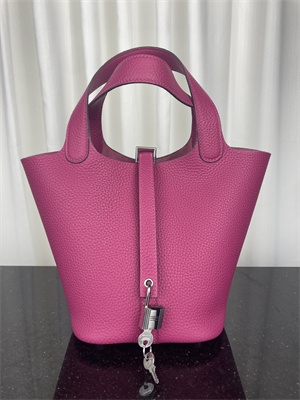 Picotin Lock Bag Taurillon Clemence Leather 18/22CM Gold/Silver Tone Metal In Magnolia Color HS