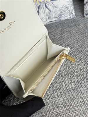 CD Caro Glycine Wallet Supple Cannage Calfskin S5132