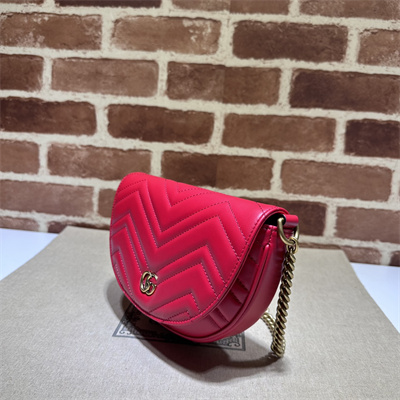 Gucci GG MARMONT MATELASS?? CHAIN MINI BAG Red 746431