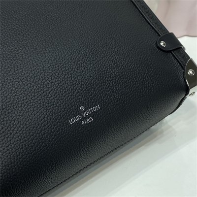 LV Side Trunk MM Grained Calfskin Black M25160
