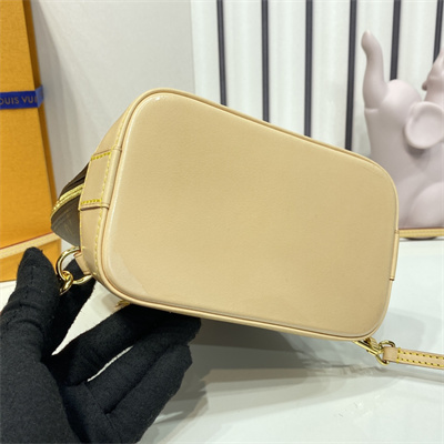 L.V Alma Backpack Monogram Coated Canvas M47132