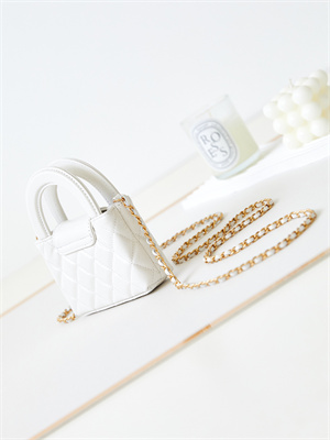 Chanel Clutch With Chain Shiny Aged Calfskin Gold-Tone Metal White AP3435