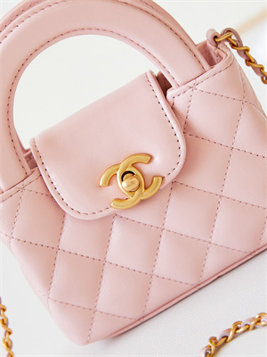 Chanel Clutch With Chain Shiny Aged Calfskin Gold-Tone Metal Pink AP3435