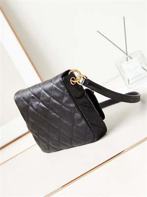 Chanel Hobo Handbag Shiny calfskin Gold Tone Metal Black AS4743