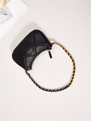 CHANEL 19 CLUTCH WITH CHAIN Shiny Lambskin, Gold-Tone, Silver-Tone & Ruthenium-Finish Metal Black AP3763