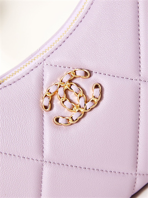 CHANEL 19 CLUTCH WITH CHAIN Shiny Lambskin, Gold-Tone, Silver-Tone & Ruthenium-Finish Metal Lilac AP3763