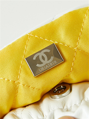 Cha.nel 22 Mini Handbag Shiny Calfskin Gradient White/Yellow AS3980