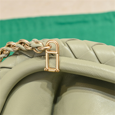 BV Teen Lauren 1981 With Chain Calfskin Travertine