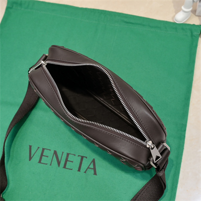 BV Small Intrecciato Camera Bag Calfskin Fondant