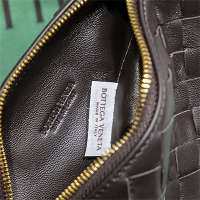 BV Candy Wallace Bag Calfskin Fondant