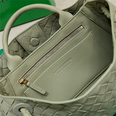 BV East West Andiamo Top handle bag Lambskin Leather Travertine