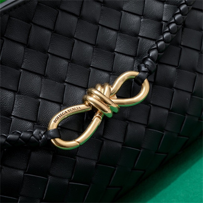 BV East West Andiamo Top handle bag Lambskin Leather Black