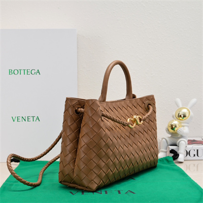 BV East West Andiamo Top handle bag Lambskin Leather Cognac