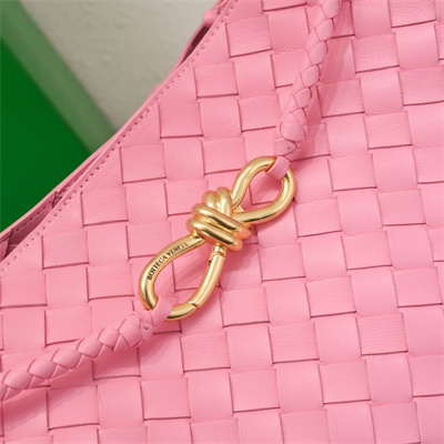 BV Medium Andiamo Top handle bag Lambskin Leather Ribbon