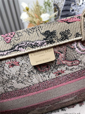 CD Medium Dioriviera Dior Book Tote Raffia with Aquamarina Toile de Jouy Sauvage Embroidery Pink
