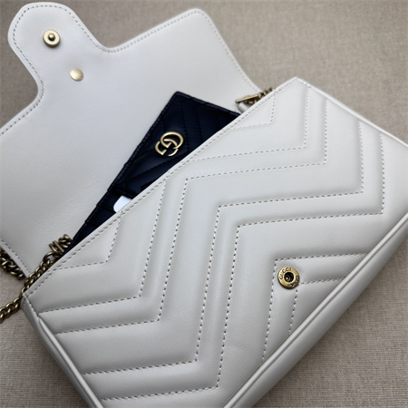 Gucci GG MARMONT Mini Bag With Card Case White/Black 751526