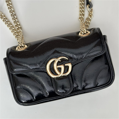 Gucci GG MARMONT Small  Shoulder Bag Patent Leather Black 446744