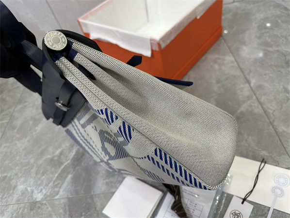 Her.mes Herbag 31 Canvas and Calfskin With Printing