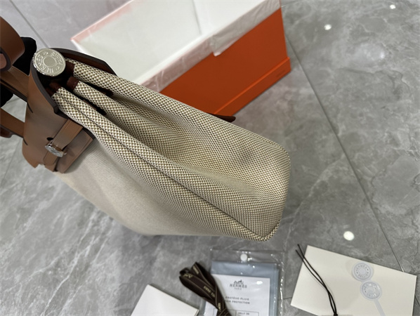 Her.mes Herbag 31 Canvas and Calfskin