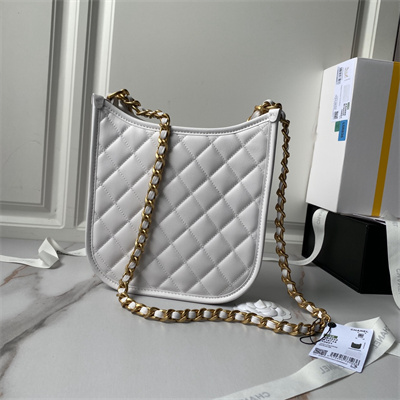 Chanel Hobo Chain Shoulder Bag Calfskin Gold Tone Metal White AS4532