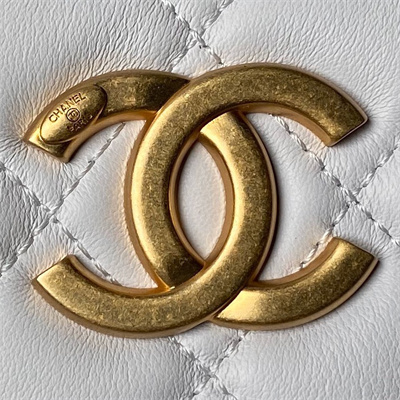 Chanel Hobo Chain Shoulder Bag Calfskin Gold Tone Metal White AS4532