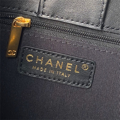 Chanel Hobo Chain Shoulder Bag Calfskin Gold Tone Metal Black AS4532